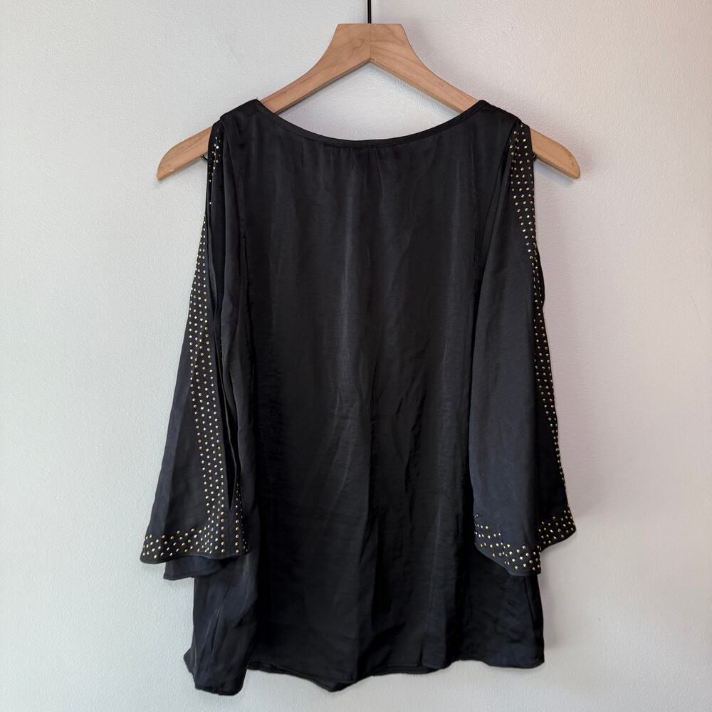 Jennifer Lopez Women's Cold Shoulder Studded Sleeve Blouse Black Size X-Small - Picture 6 of 6